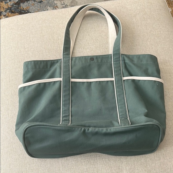 lululemon athletica Green Tote Bag - Picture 4 of 6